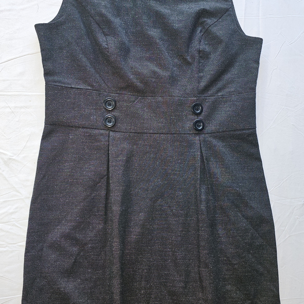 Black Sleeveless Dress